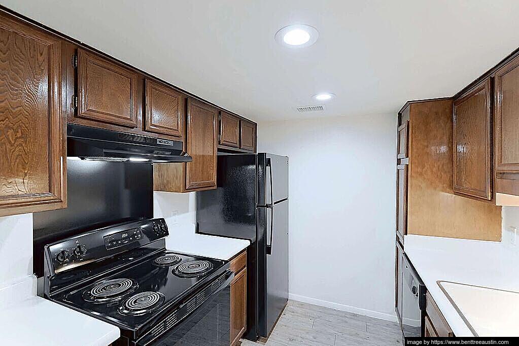 Apartment in Far West