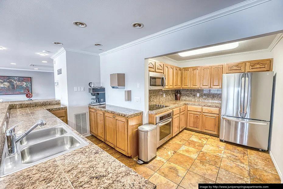 Apartment in Far West