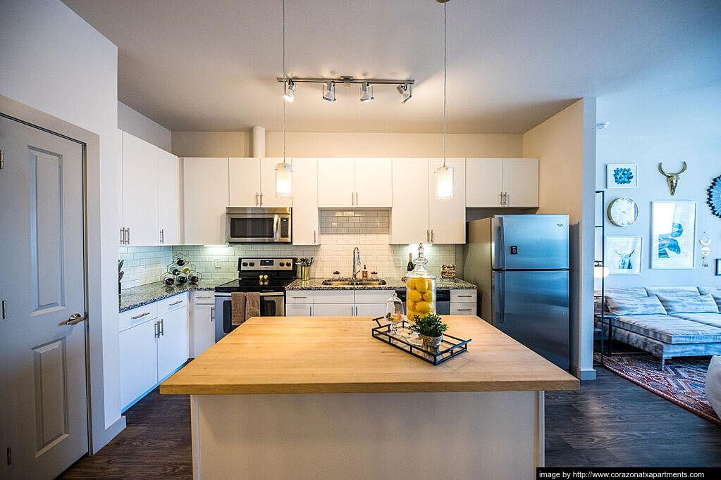 Apartment in Downtown