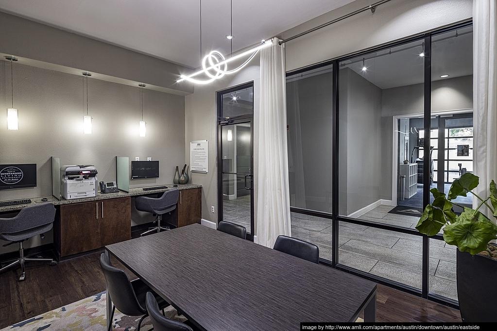 Apartment in Downtown